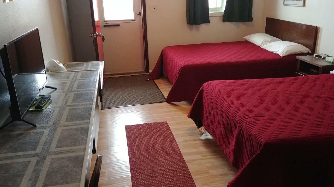 Falls Motel International Falls Bagian luar foto
